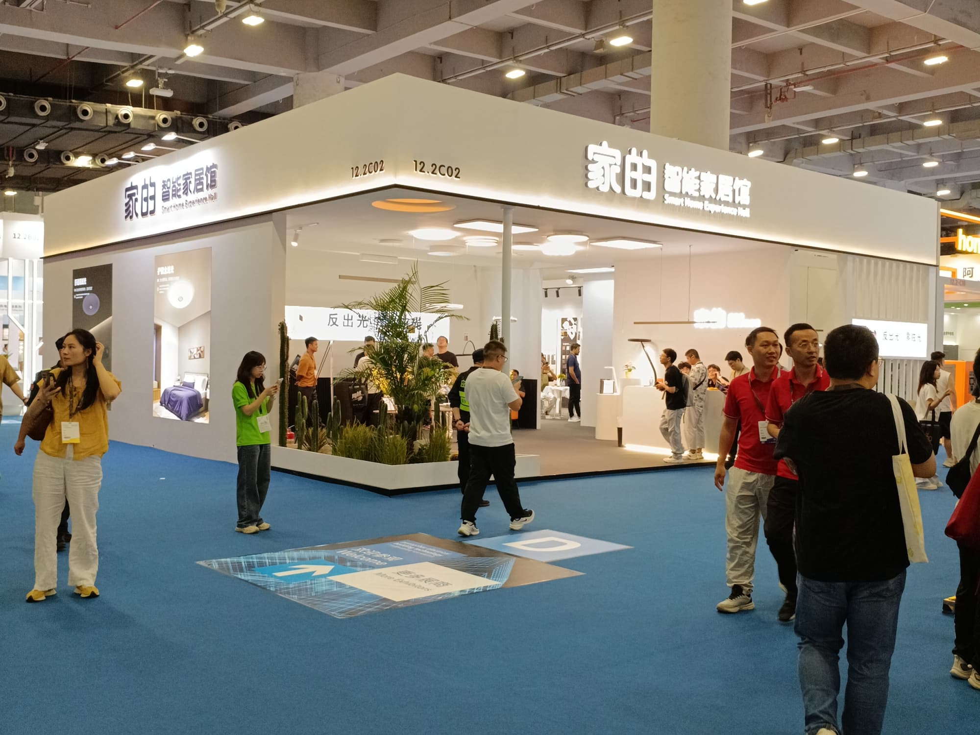 廣州照明展展臺設(shè)計：品牌視覺統(tǒng)一，強化現(xiàn)場記憶與傳播